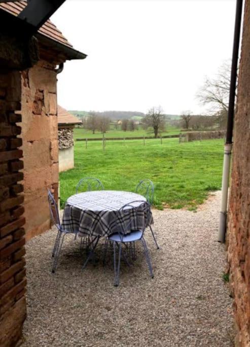 Gite Du Four A Pain Couzon Exterior photo